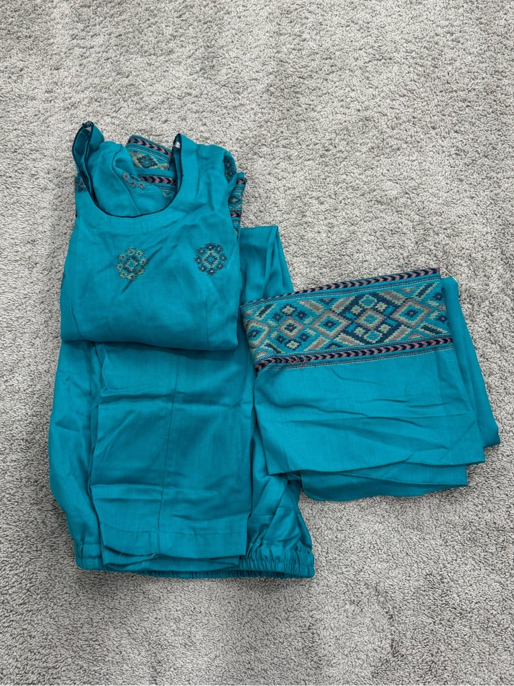 Turquoise Embroidered Three-Piece Set - Picture 2 of 6